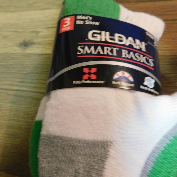 Gildan 3 pair no show Men's socks 6-12 - Picture 2 of 4